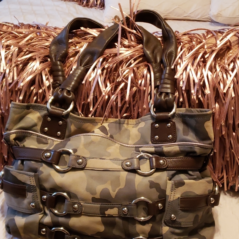 Handbag